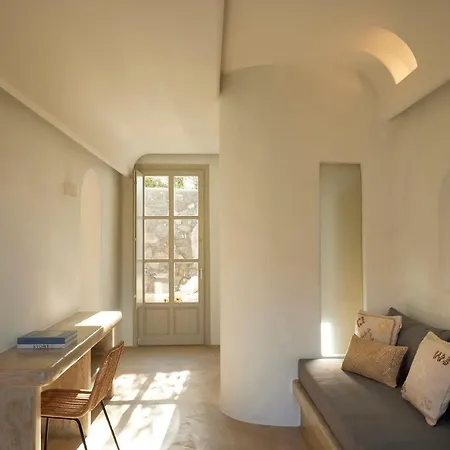 Hotel Danae Santorini