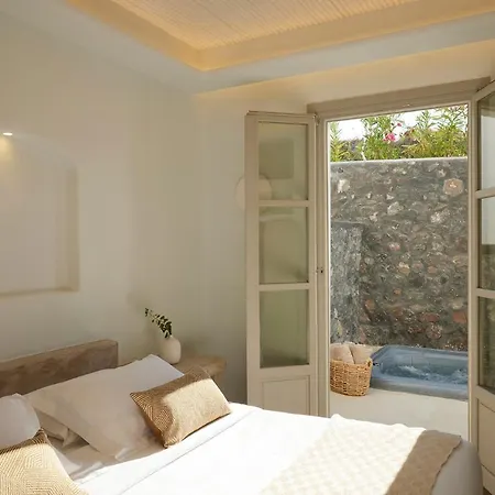 Danae Santorini Hotel