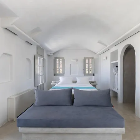 Danae Santorini