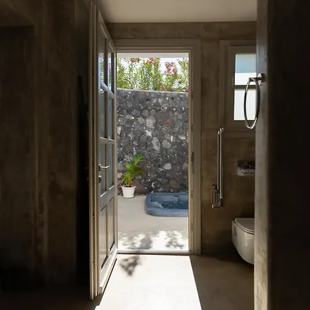 Danae Santorini Hotel Oía